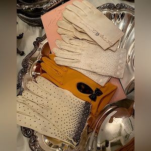 Full collection of vintage cotton gloves 1900